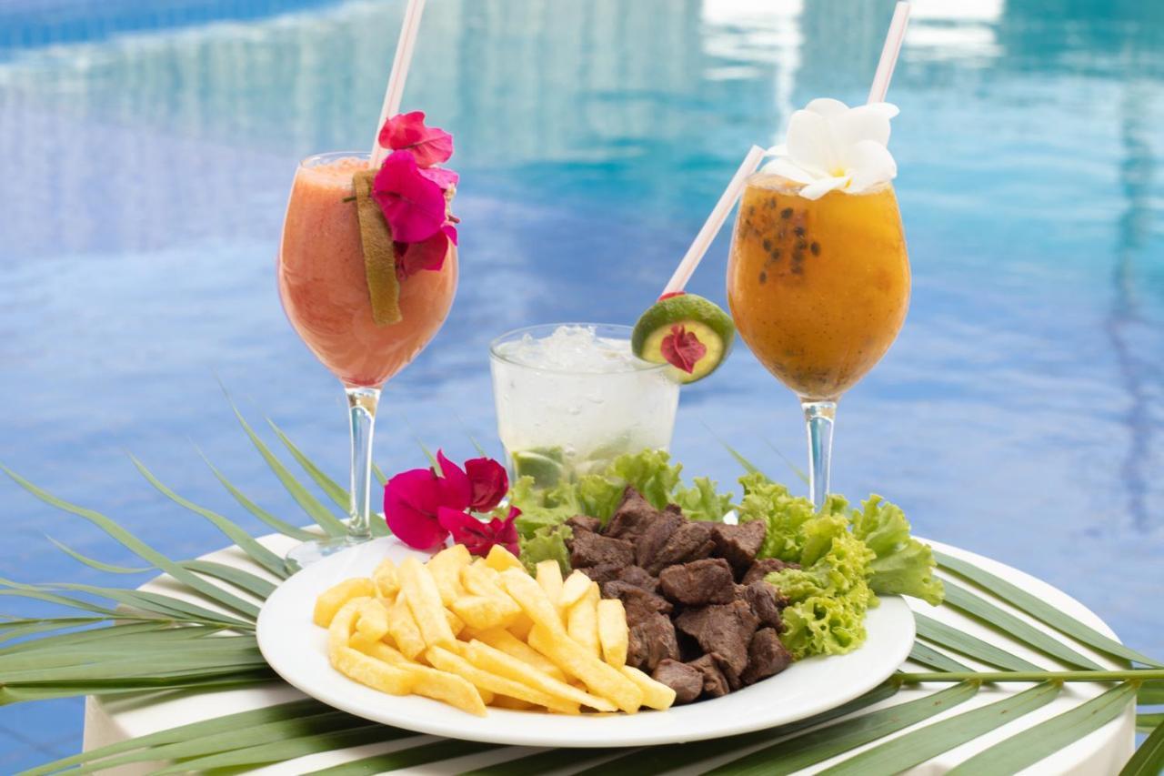 Wave & Lounge Bar Hotel 4*